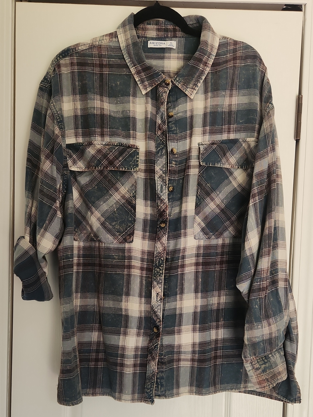Arizona Jean Company Blue and Cream Plaid Button-Down Shirt